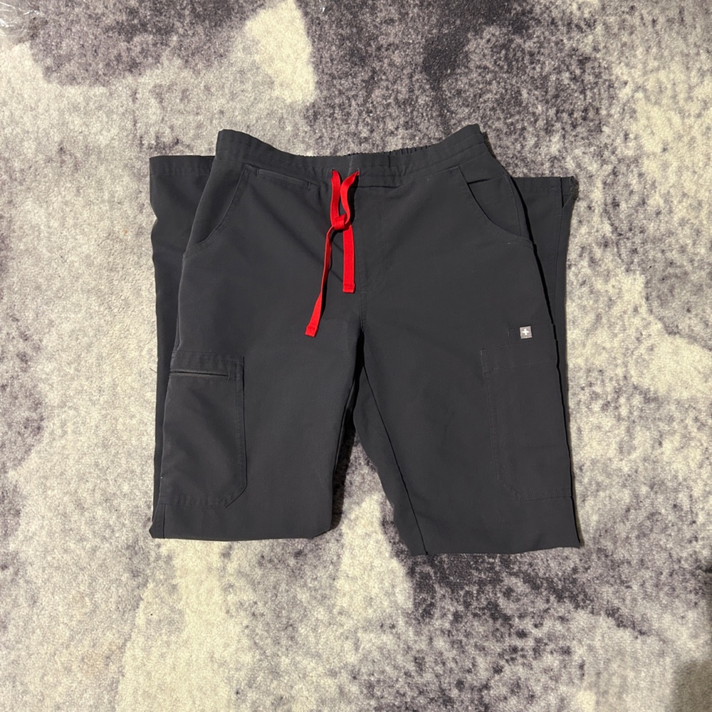 Figs Women’s Grey Scrub Pants with Red Drawstring